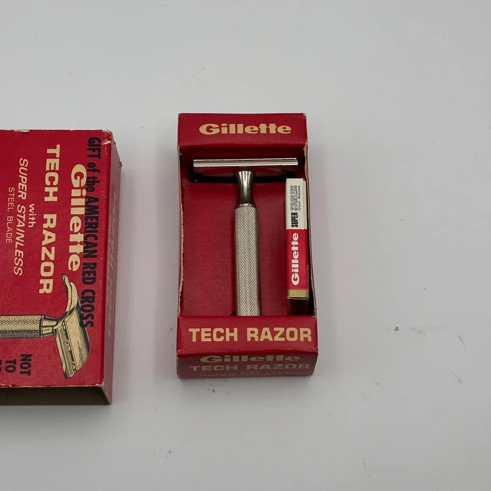 Gillette Tech Razor Mens Red American Red Cross Vintage Safety Razor New